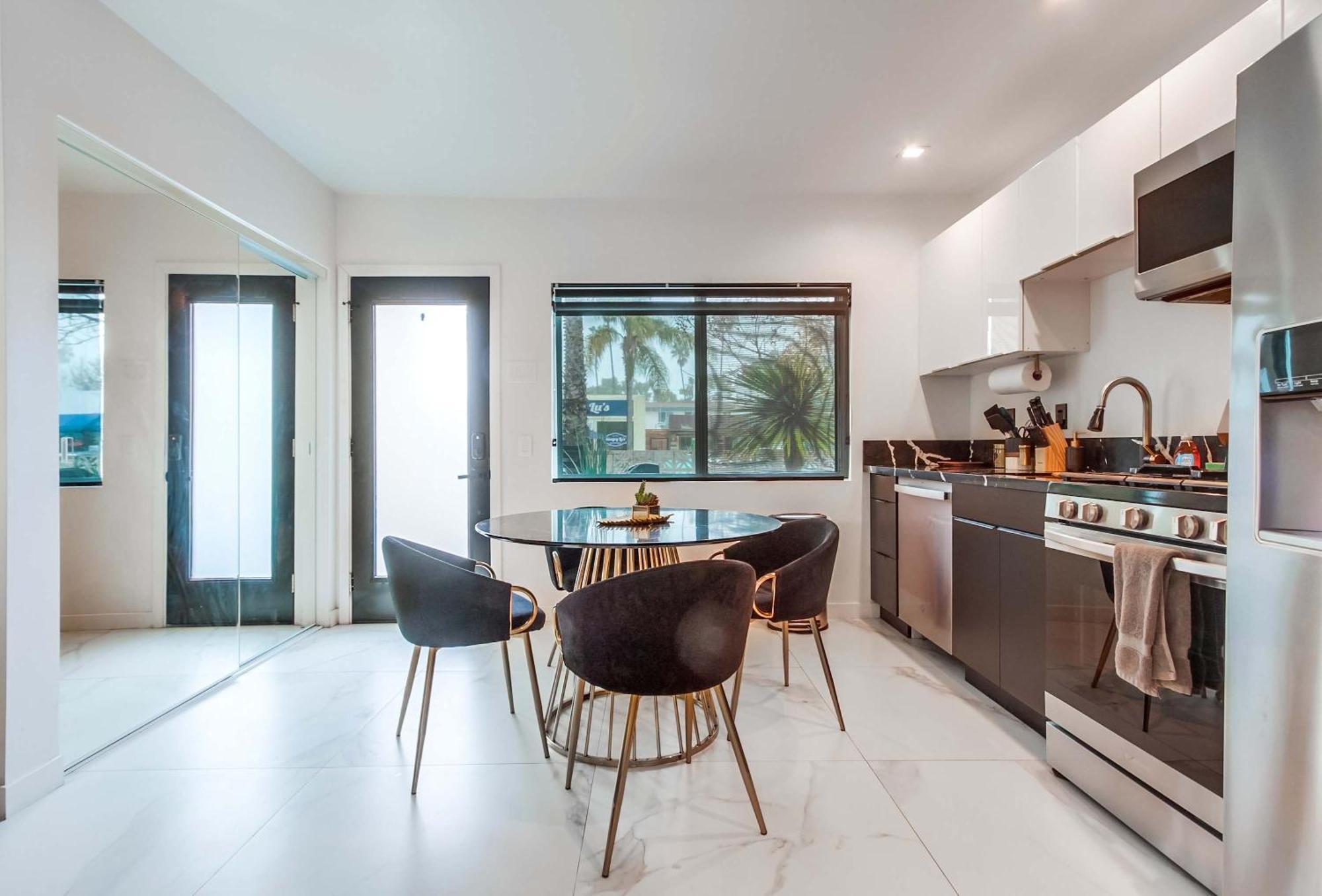 3 Blocks To Ocean Luxury Patio Nightlife Holiday home San Diego